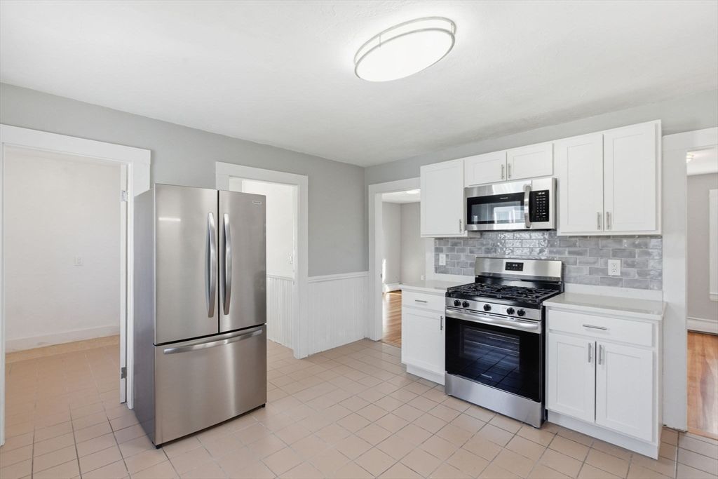 Interior, Kitchen, Stainless Steel Appliances