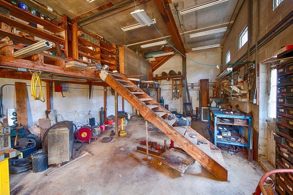 Interior, Wooden Beams
