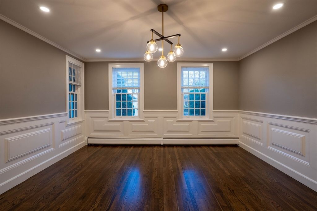 Empty room, Interior, Pendant Lights, Recessed Lighting, Wood Texture Flooring