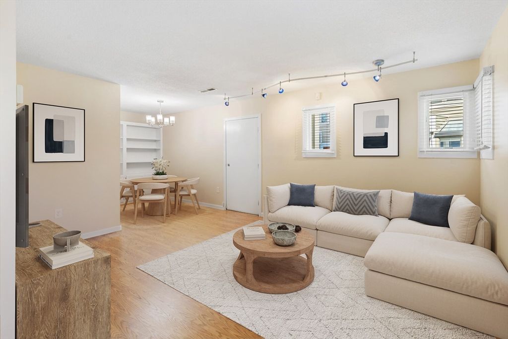 Chandelier, Dining room, Interior, Living room, Wood Texture Flooring