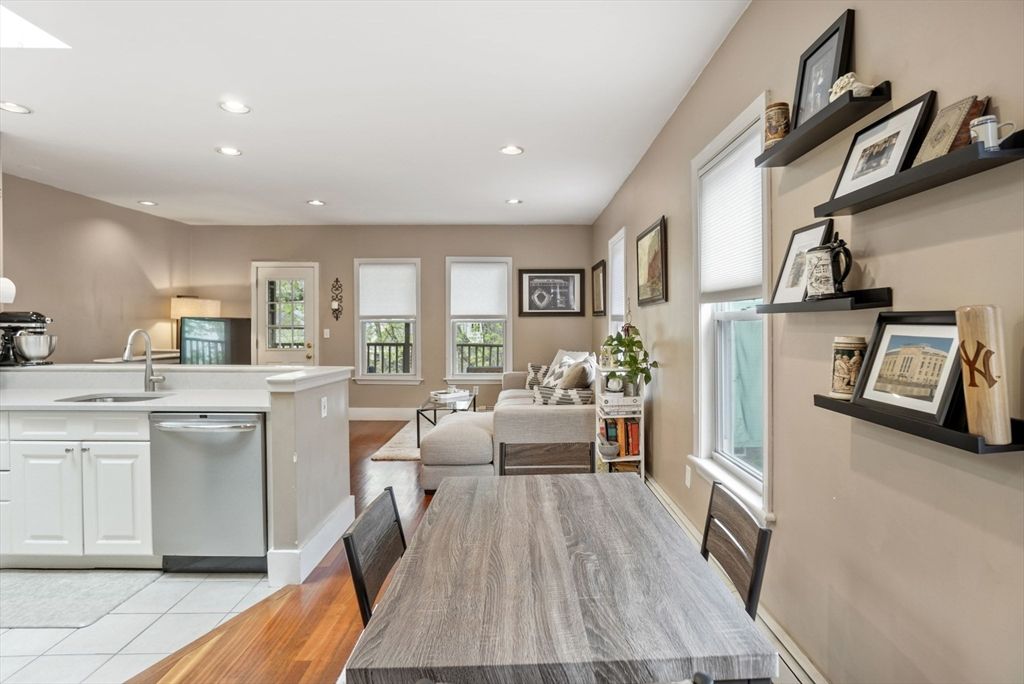 Dining room, Interior, Kitchen, Living room, Recessed Lighting, Wood Texture Flooring