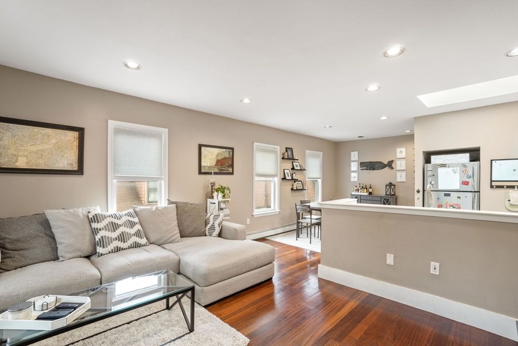 Dining room, Interior, Kitchen, Living room, Recessed Lighting, Wood Texture Flooring