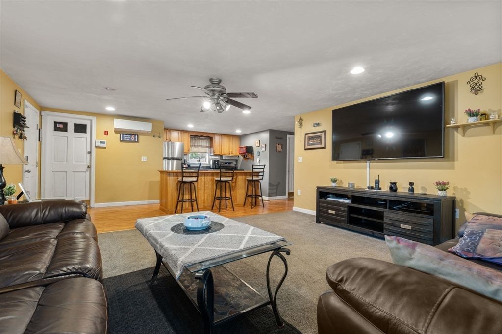 Interior, Kitchen, Living room, Recessed Lighting