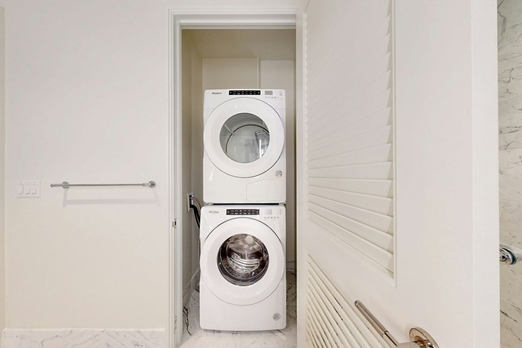 Interior, Marble, Utility Closets, Washer