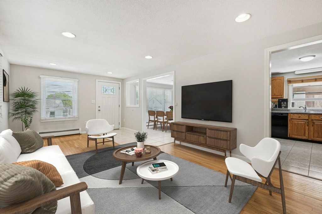 Dining room, Interior, Kitchen, Living room, Recessed Lighting, Wood Texture Flooring