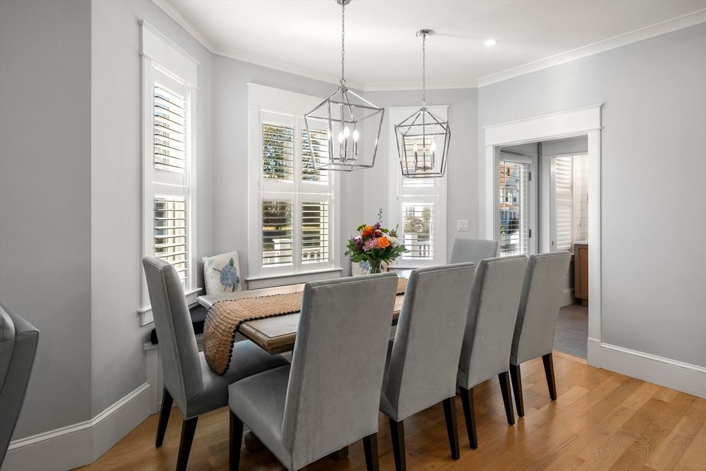 Dining room, Interior, Pendant Lights, Recessed Lighting, Wood Texture Flooring