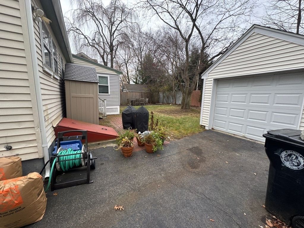 Backyard, Detached Garage, Exterior