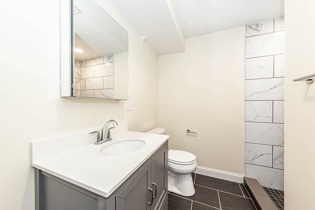 Bathroom, Interior, Marble Walls, Recessed Lighting