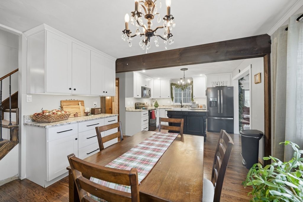 Chandelier, Dining room, Interior, Kitchen, Recessed Lighting, Stainless Steel Appliances, Wood Texture Flooring