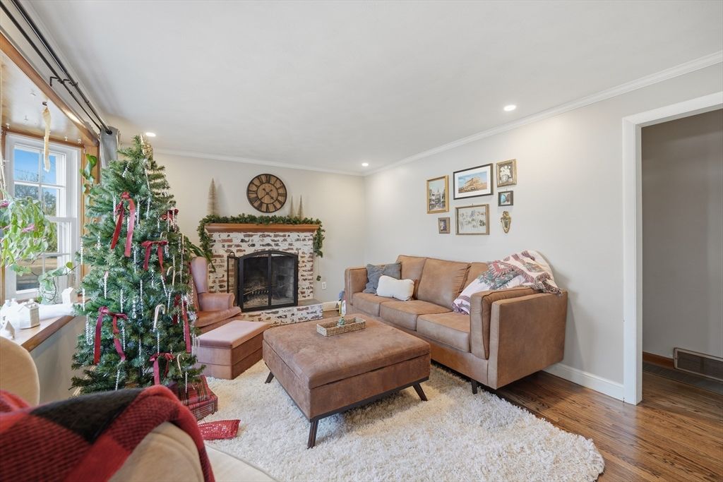 Fireplace, Interior, Living room, Recessed Lighting, Wood Texture Flooring