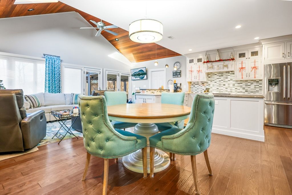 Dining room, Interior, Kitchen, Living room, Pendant Lights, Recessed Lighting, Stainless Steel Appliances, Wooden Ceilings, Wood Texture Flooring