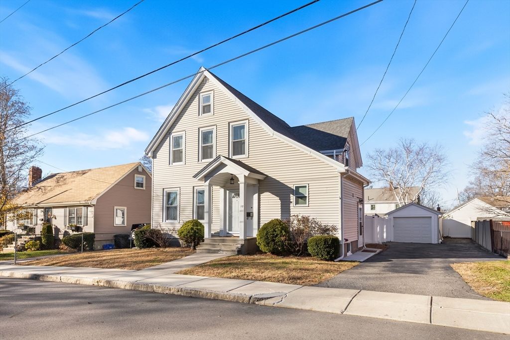 Detached Garage, Exterior, Facade, Queen Anne Victorian