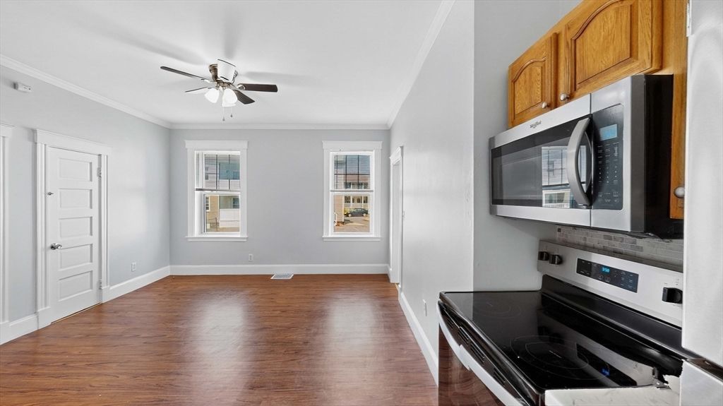 Empty room, Interior, Kitchen, Wood Texture Flooring