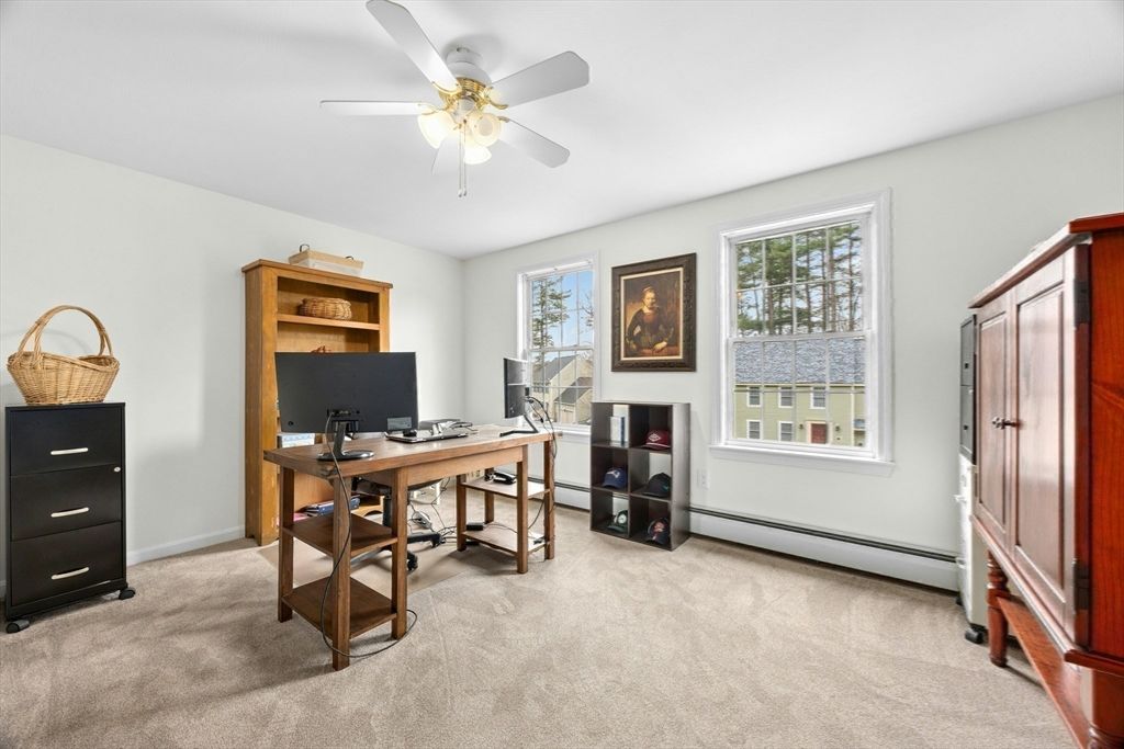 Home Office, Interior