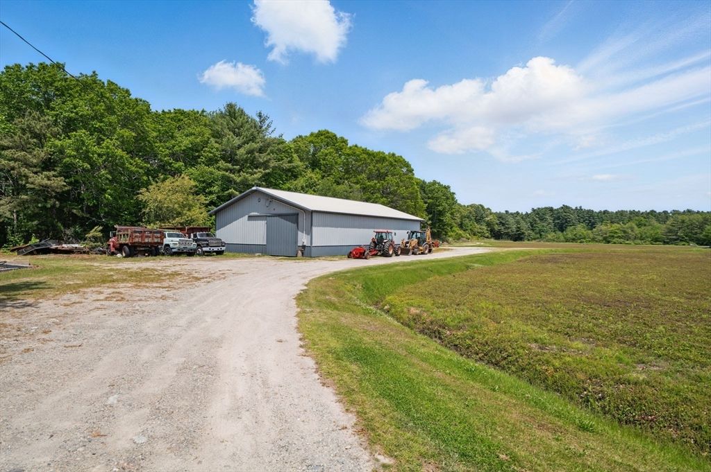 Backyard, Detached Garage, Exterior