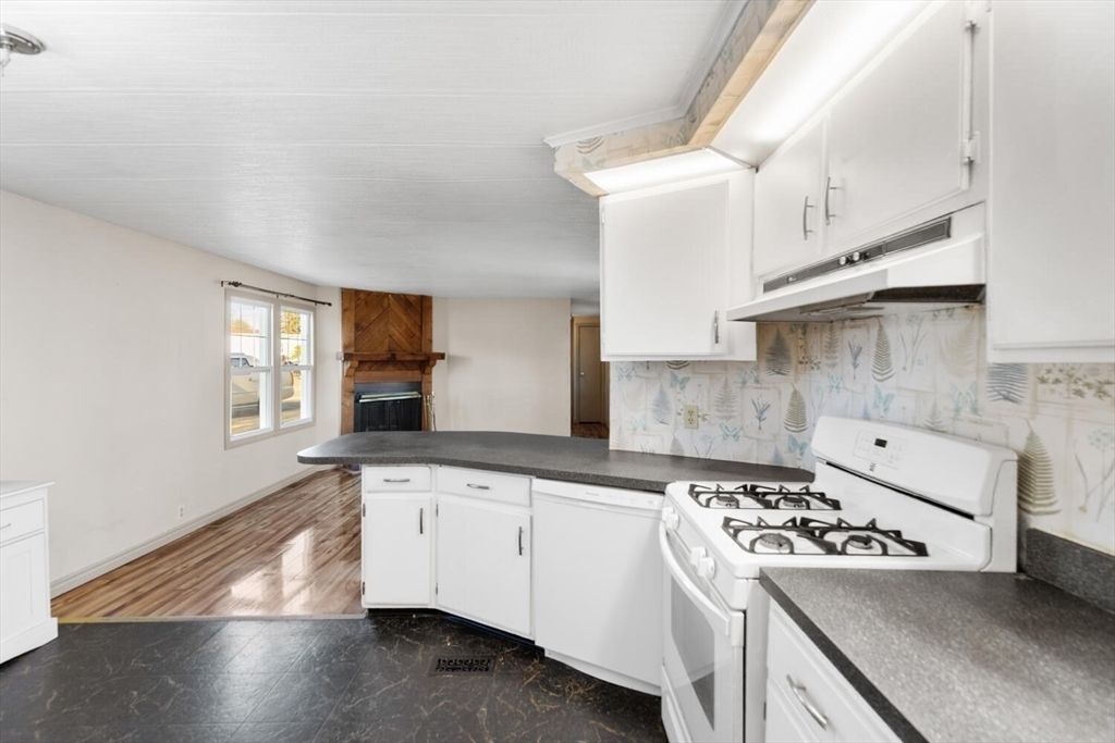 Interior, Kitchen, Marble Walls, Wood Texture Flooring