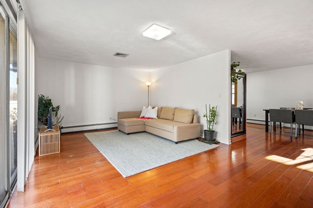 Dining room, Interior, Living room, Wood Texture Flooring