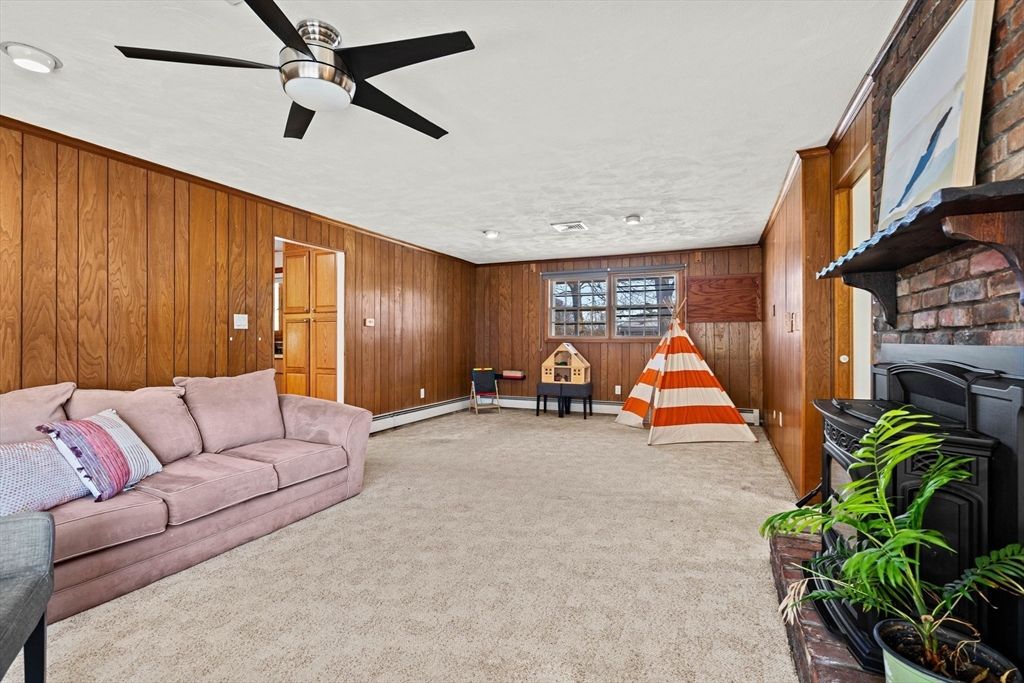 Interior, Wooden Walls