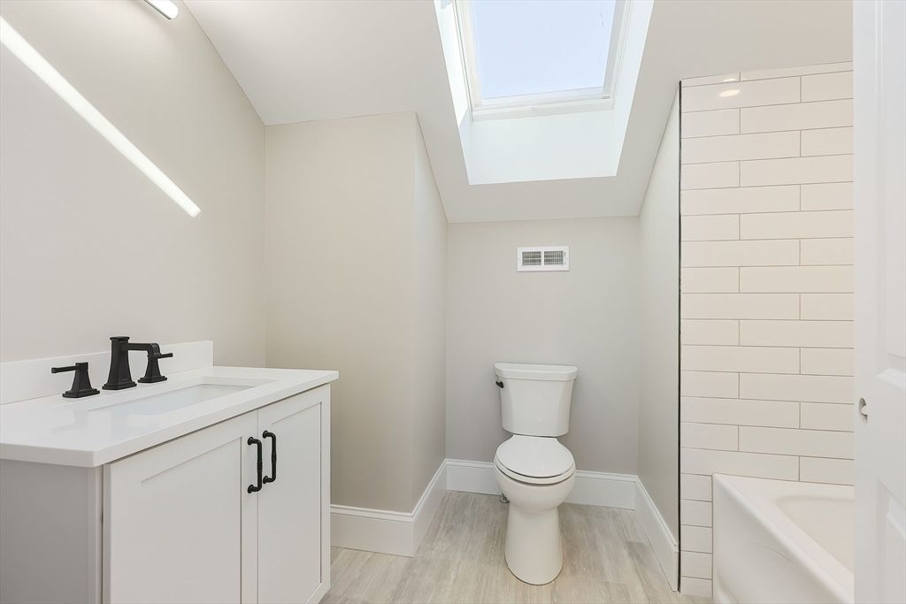 Bathroom, Interior, Recessed Lighting, Wood Texture Flooring