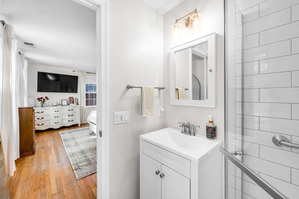 Bathroom, Interior, Wood Texture Flooring