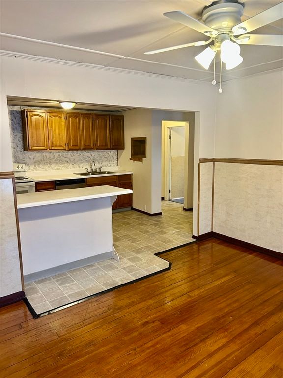 Interior, Kitchen, Wood Texture Flooring