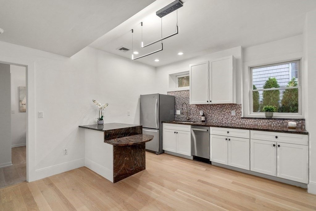 Interior, Kitchen, Pendant Lights, Recessed Lighting, Wood Texture Flooring