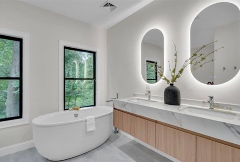 Bathroom, Dual Sink Vanities, Free Standing Baths, Interior