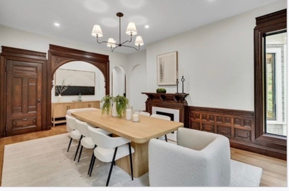 Chandelier, Dining room, Fireplace, Interior, Recessed Lighting, Wood Texture Flooring
