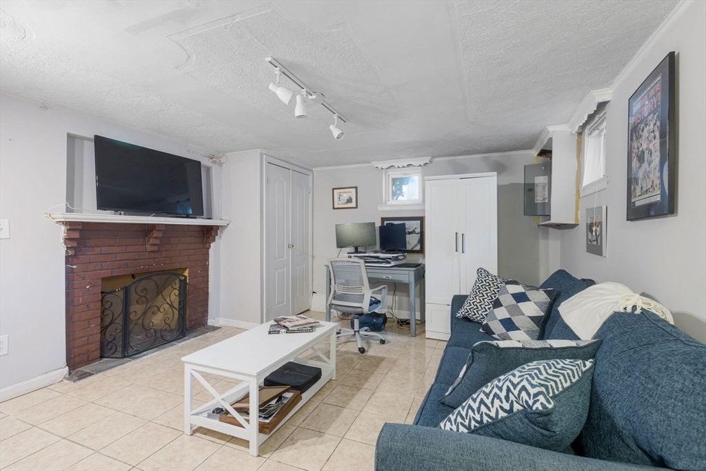 Fireplace, Home Office, Interior, Living room