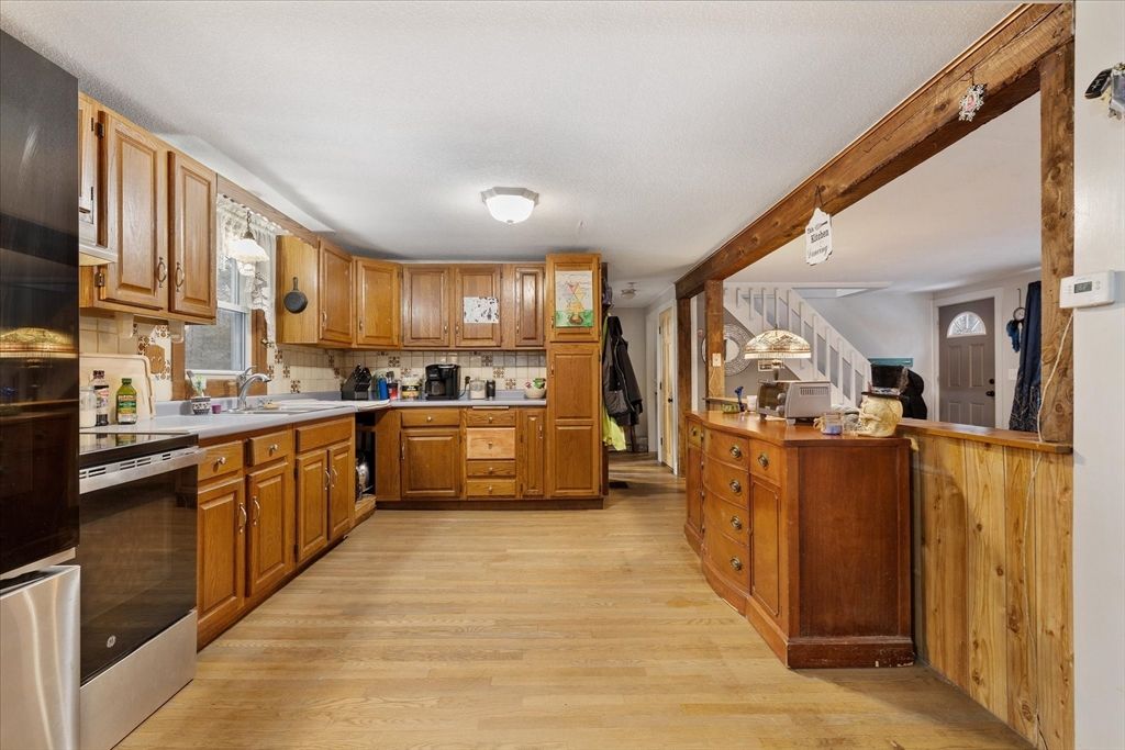 Interior, Kitchen, Stainless Steel Appliances, Wood Texture Flooring