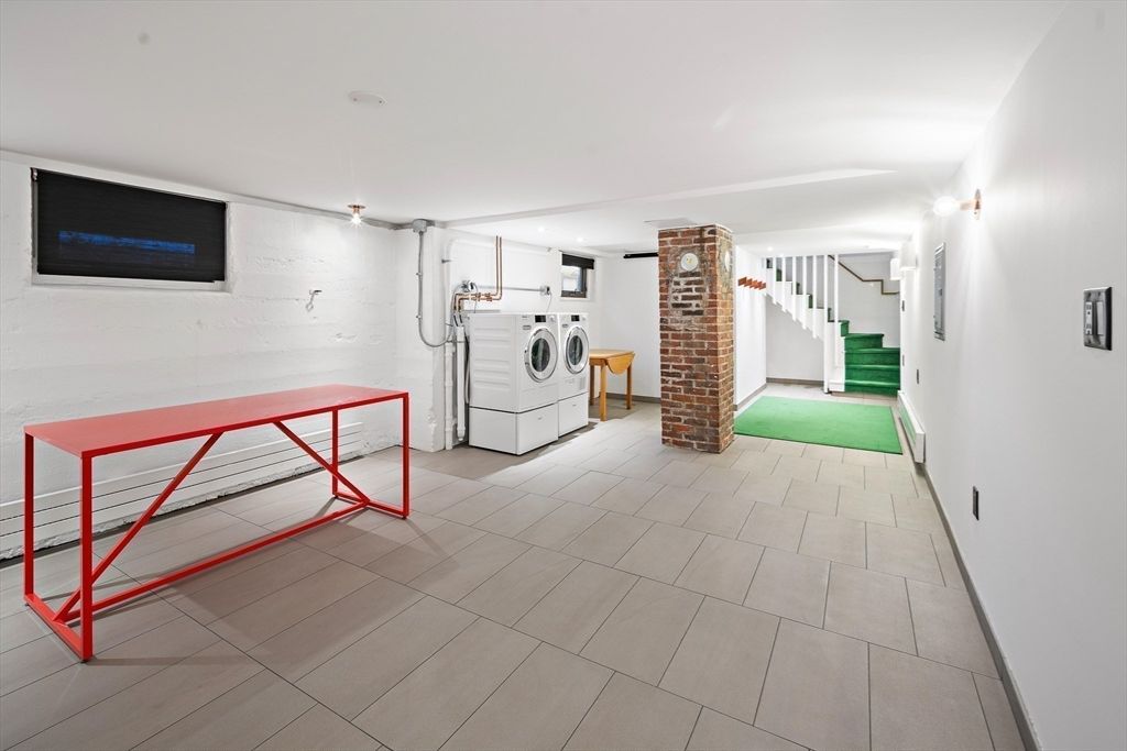 Interior, Utility Closets, Washer