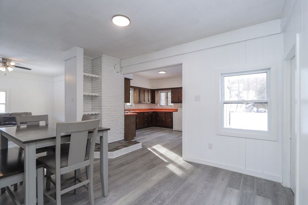 Dining room, Interior, Kitchen, Recessed Lighting, Wood Texture Flooring