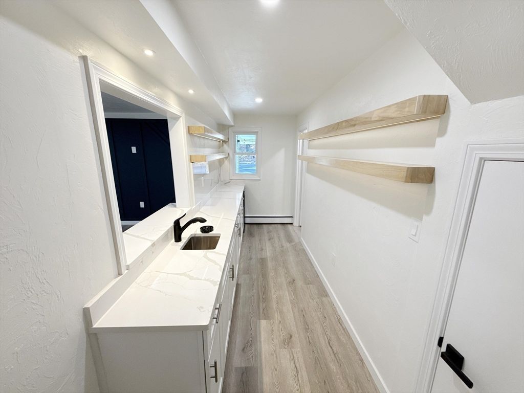 Interior, Recessed Lighting, Wood Texture Flooring