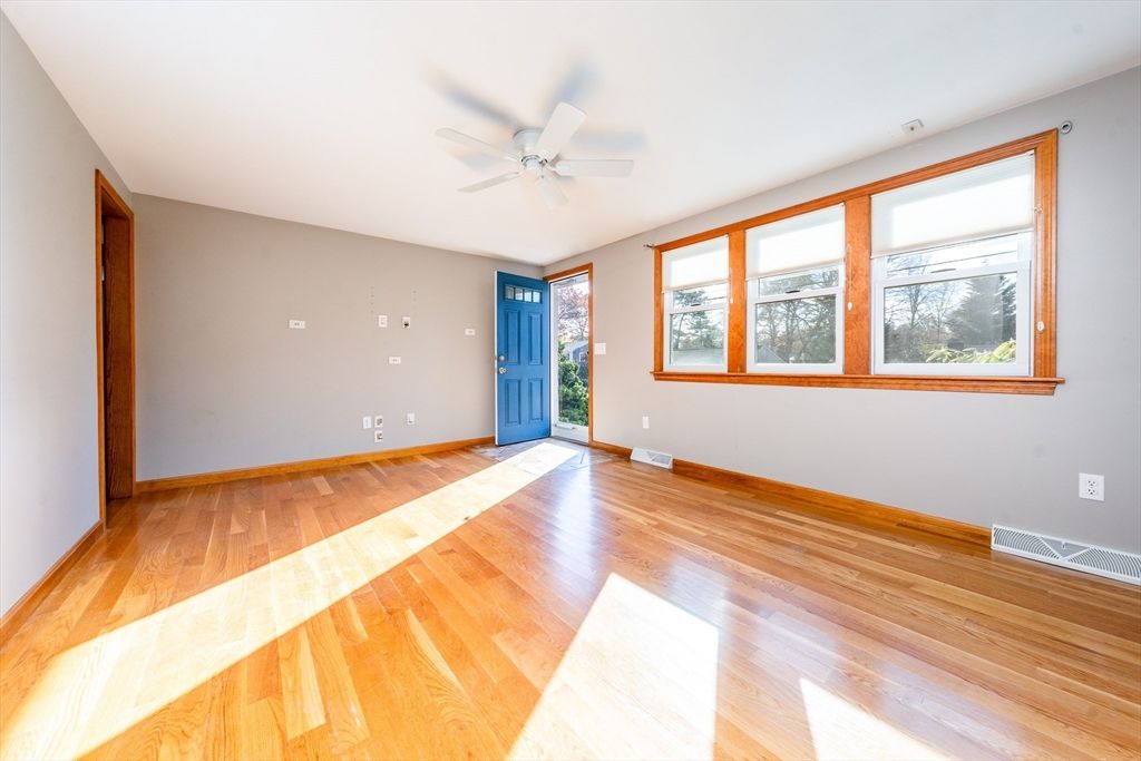 Empty room, Interior, Wood Texture Flooring