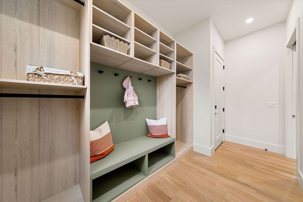 Interior, Recessed Lighting, Walk-in Closets, Wood Texture Flooring