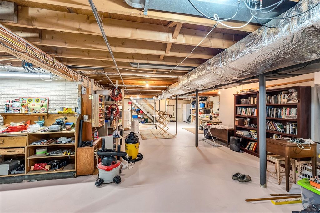 Interior, Wooden Beams