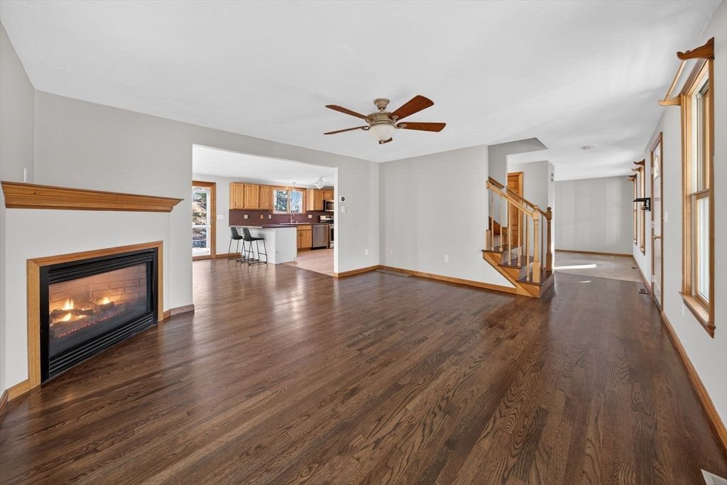 Empty room, Fireplace, Interior, Wood Texture Flooring