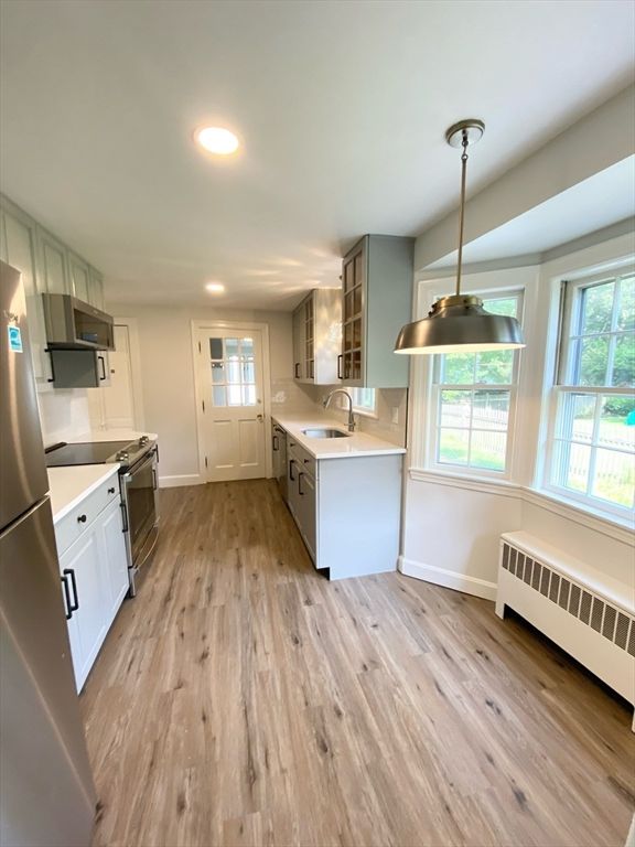 Interior, Kitchen, Pendant Lights, Recessed Lighting, Wood Texture Flooring
