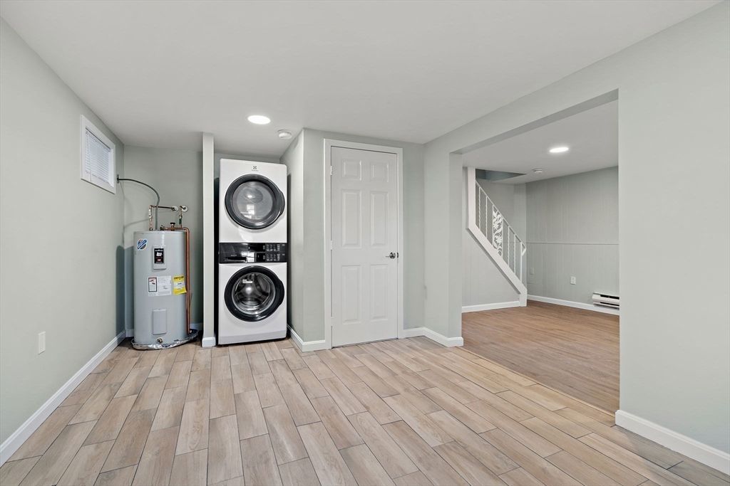 Interior, Recessed Lighting, Utility Closets, Washer, Wood Texture Flooring