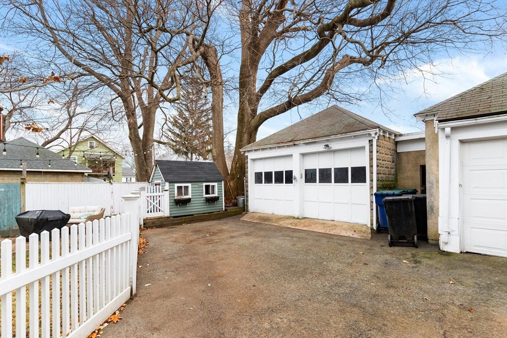 Backyard, Detached Garage, Exterior
