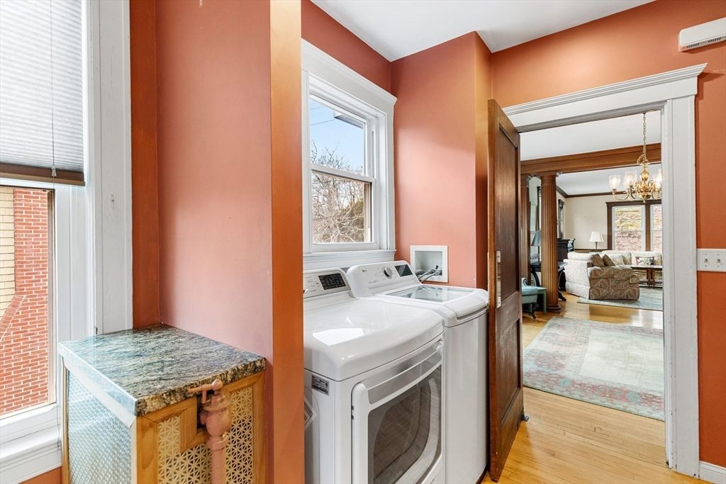 Chandelier, Interior, Washer, Wood Texture Flooring