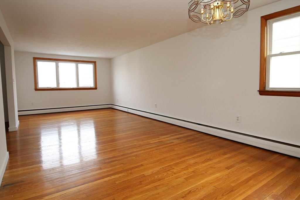Chandelier, Empty room, Interior, Wood Texture Flooring