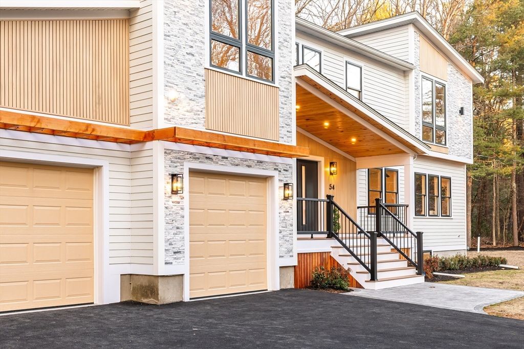 Attached, Exterior, Facade, None