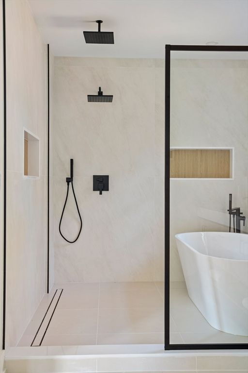 Bathroom, Free Standing Baths, Glass Shower, Interior