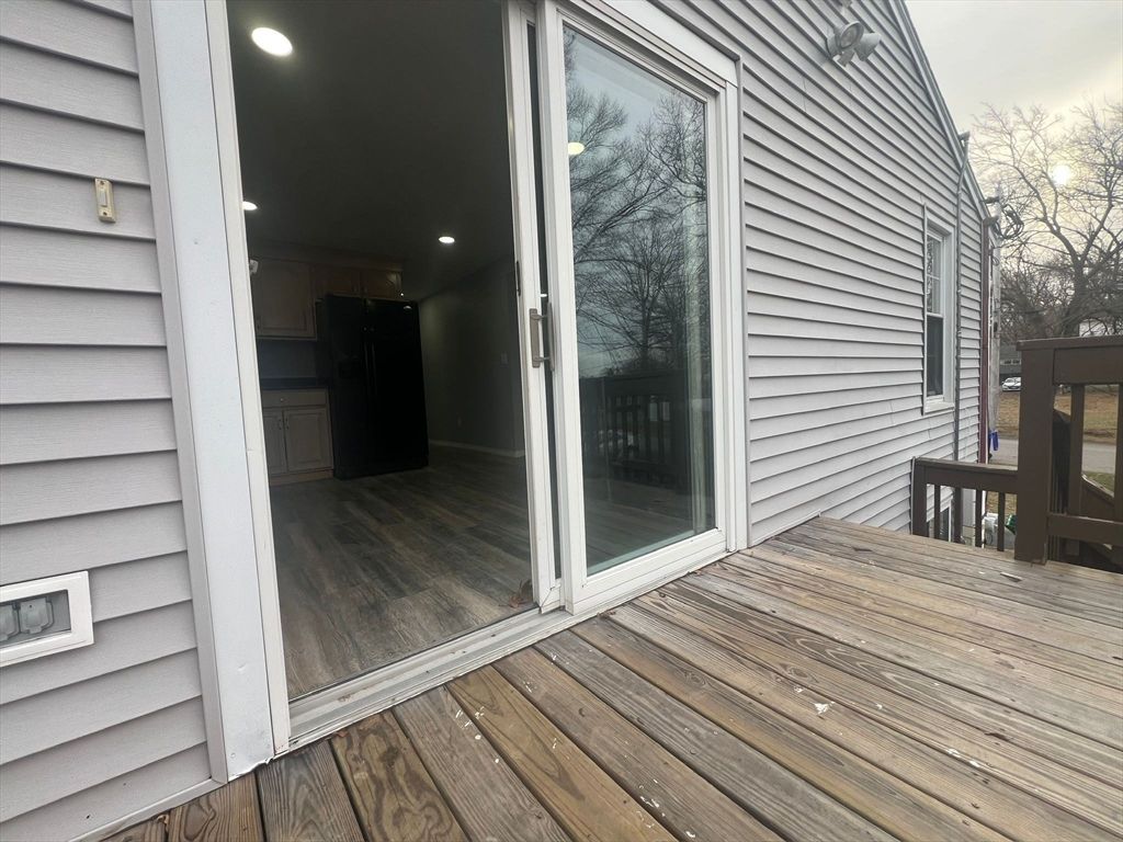 Exterior, Wood Texture Flooring