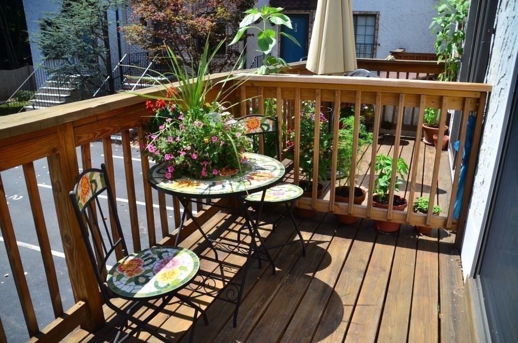 Exterior, Wood Texture Flooring