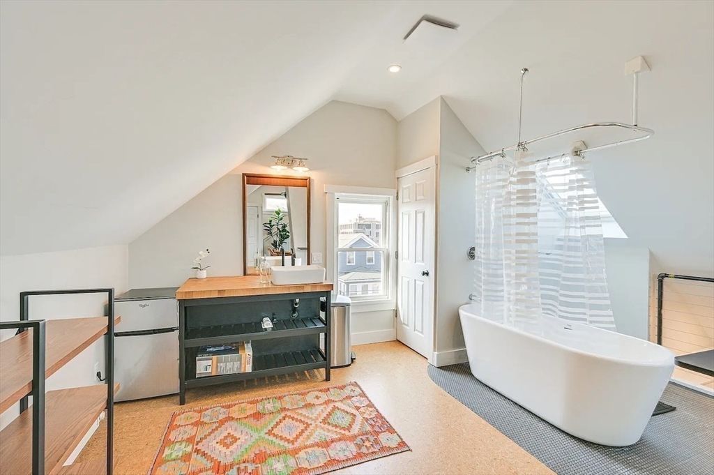 Bathroom, Free Standing Baths, Interior, Recessed Lighting