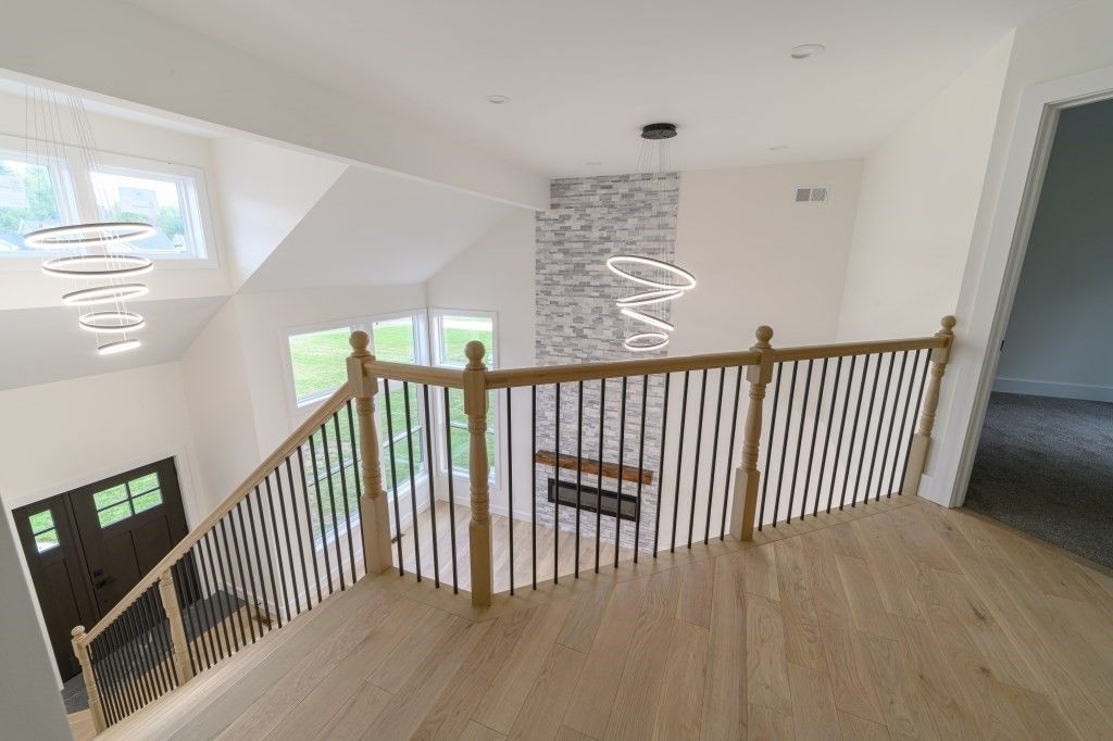 Interior, Pendant Lights, Recessed Lighting, Wood Texture Flooring