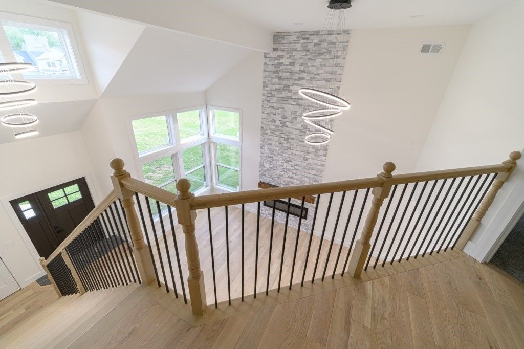 Interior, Pendant Lights, Wood Texture Flooring