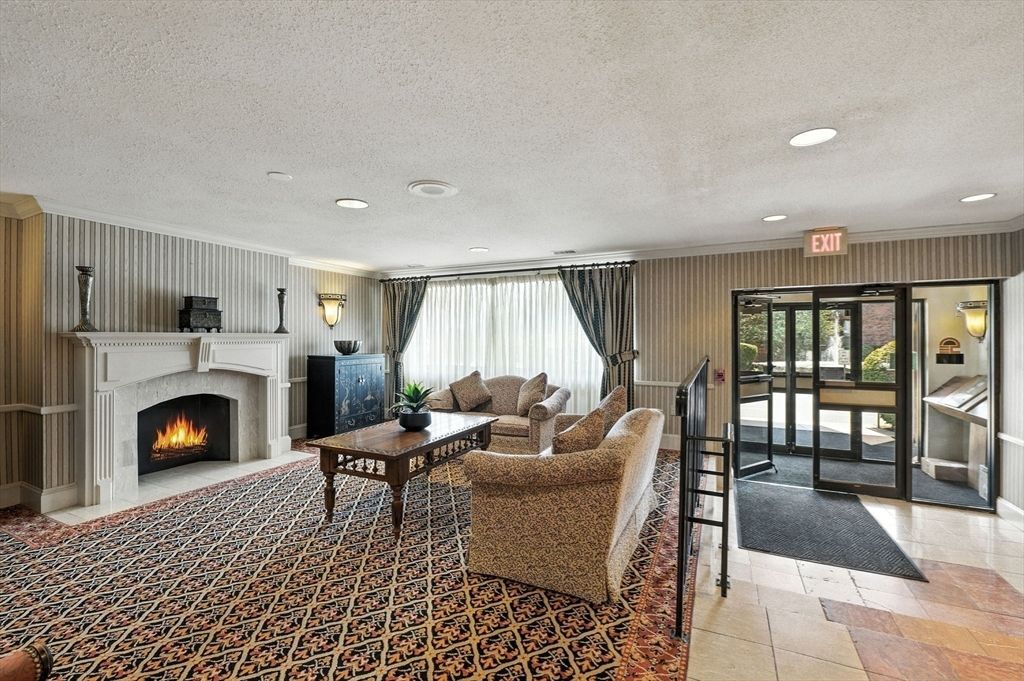 Fireplace, Interior, Living room, Recessed Lighting